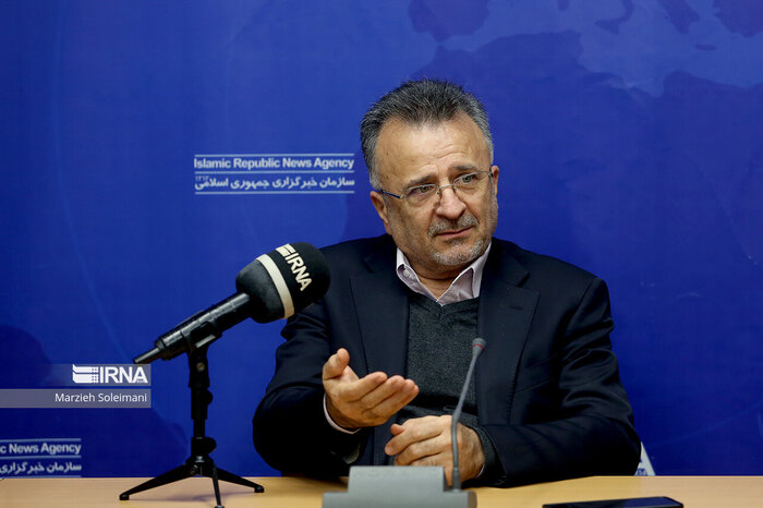 والیبال مانع ایرانهراسی/ فضا مهیا شود تیمها با خانواده به ایران سفر میکنند