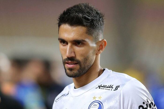 روزهای سخت در انتظار دروازه بان جنجالی؛ جریمه و نیمکت نشینی تاوان مصاحبه غیر حرفه ای