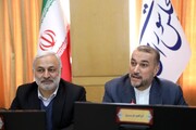 ایرانی وزیر خارجہ کا مذاکرات کے دروازے کھولنے ہونے پر زور