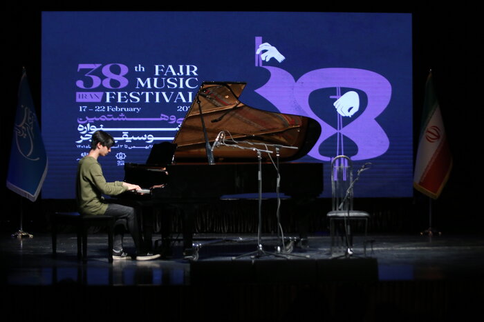 پایتخت در تصرف سازها/ جشنواره موسیقی فجر در چهارمین شب تاخت