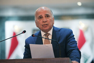 وزیر خارجه عراق: منطقه با خطر جنگ مواجه است