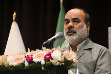استاندار سیستان و بلوچستان: کسی که کاردان نیست نباید مسوولیت قبول کند
