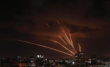 حمله راکتی مقاومت به شهرک‌های صهیونیست‌نشین اطراف غزه+فیلم