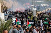 نابلس کی حمایت میں فلسطینیوں کے مظاہرے/ مغربی کنارے میں جھڑپوں میں درجنوں افراد زخمی