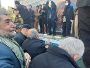 پیکر جهادگر بسیجی اسماعیل احمدی در شهرک شهید محلاتی تشییع شد