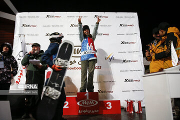 Snowboarding in Iran's Tehran