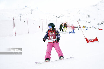 Snowboarding in Iran's Tehran