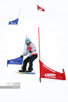 Snowboarding in Iran's Tehran