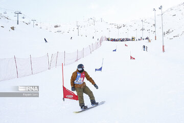 Snowboarding in Iran's Tehran