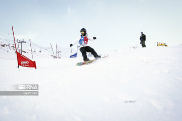 Snowboarding in Iran's Tehran