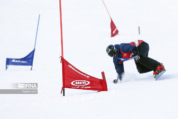 Un tournoi de Snow-board au nord de Téhéran