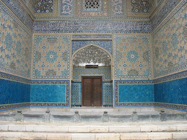 خاکستر این امامزاده بیابانی را بوستان کرد