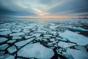 فروپاشی صفحات یخ در هر دو قطب زمین زودتر از انتظار شروع می‌شود