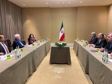 Le ministre iranien des Affaires étrangères rencontre le secrétaire général adjoint de l'ONU
