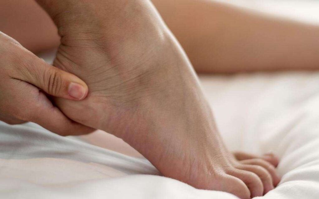 علائمی که نشان می‌دهد پاهایتان گردش خون خوبی ندارد