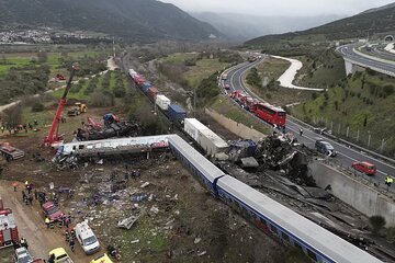 فاجعه راه‌آهن یونان؛ شمار قربانیان به ۵۷ نفر افزایش یافت