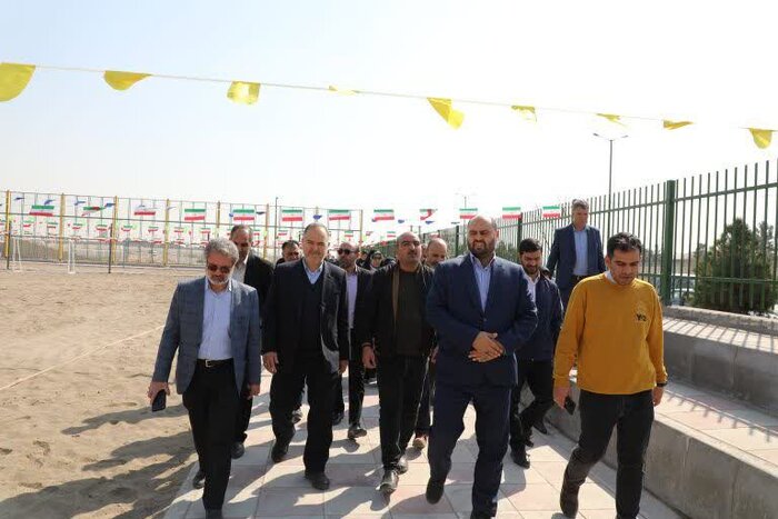 بهرهبرداری از زمین والیبال و فوتبال ساحلی در باقرشهر