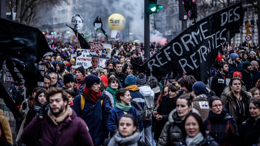 فرانسه در آستانه اعتصاب بزرگ و هفته سیاه انرژی