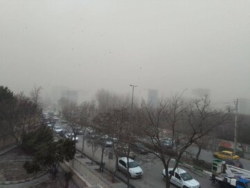 تندباد و گرد و غبار استان اردبیل را فرا گرفت + فیلم