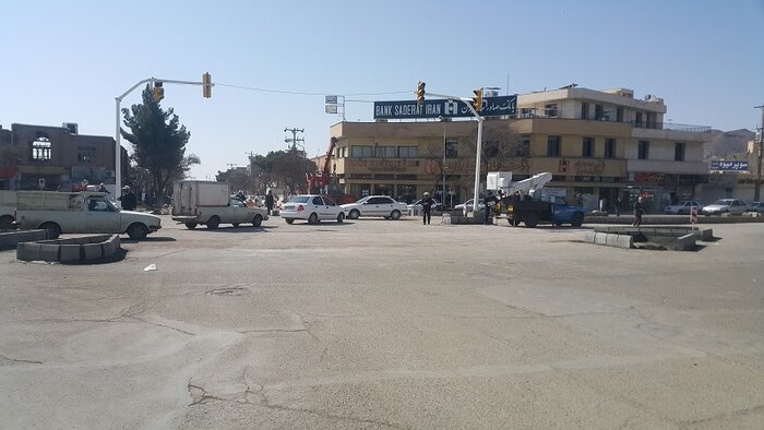 شهروندان تربت حیدریه از تخریب یک میدان قدیمی در بافت تاریخی شهر گلایه دارند