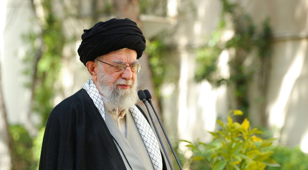 El Ayatolá Jamenei: La intoxicación de las escolares es un grave crimen que no puede perdonarse