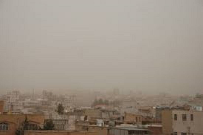 گرد و غبار در راه شهرهای جنوبی آذربایجان‌شرقی است