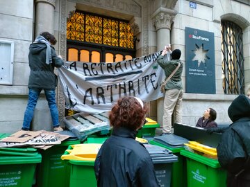 7 mars : « Blocus Challenge », les barricades élevées, la compagne a irrité le régime français