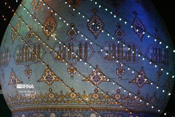 Iran : la sainte mosquée de Jamkaran a la veille de la nuit de mi-Sha'ban