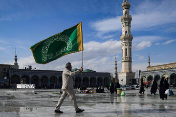 Iran : la sainte mosquée de Jamkaran a la veille de la nuit de mi-Sha'ban