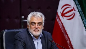 طهرانچی: دانشگاه آزاد رویکرد «تولید بدون کارخانه» را در تحقق شعار سال دنبال می‌کند