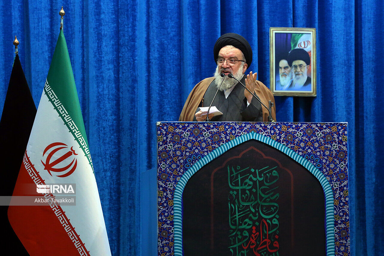 خطيب جمعة طهران: كل الأديان السماوية تؤمن بالمهدوية
