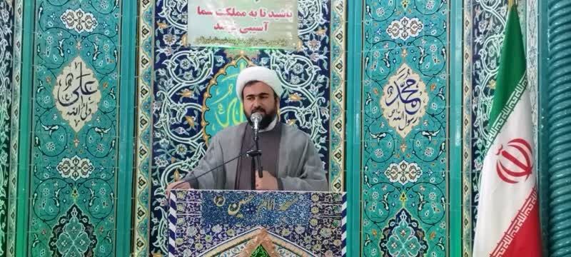 امام جمعه فیروزکوه: کارنامه جمهوری اسلامی در خصوص تحصیل دختران مایه افتخار است