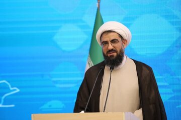 امام جمعه همدان: مسئولان با برنامه برای حل مشکلات اقتصادی اقدام کنند