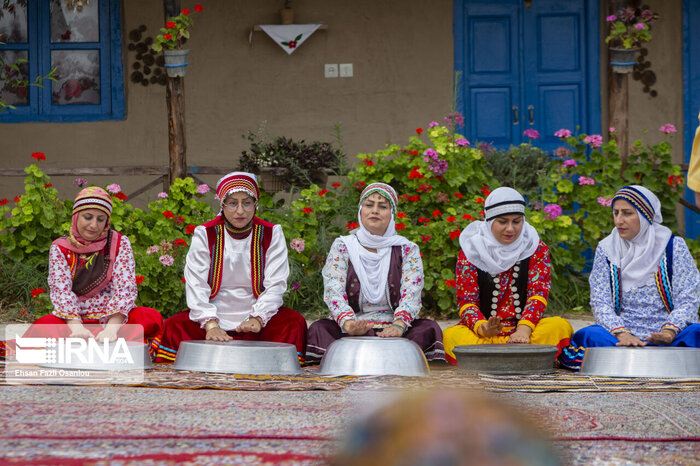 آیینهای چهارشنبهسوری، پیامآور شادی در گلستان