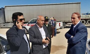 روزانه ۷۰۰ کامیون کالا از مرز رسمی پرویزخان به عراق صادر می‌شود