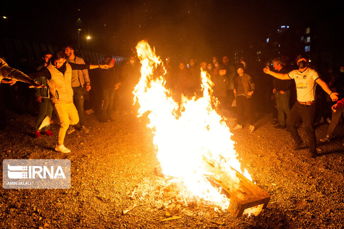 سرور و شادی با کنار گذاشتن ابزار خطر در چهارشنبه سوری   