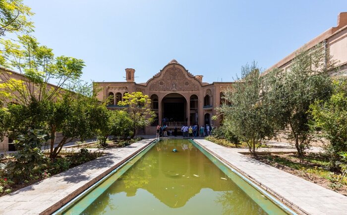 جاذبه های گردشگری کاشان چشم انتظار مسافران نوروزی است