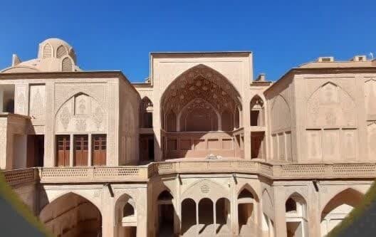 جاذبه های گردشگری کاشان چشم انتظار مسافران نوروزی است