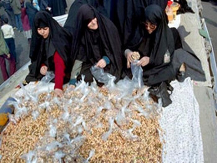 تحویل سال نو در کنار آوارگان جنگ