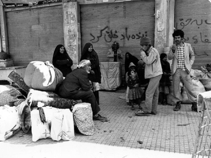 تحویل سال نو در کنار آوارگان جنگ تحویل سال نو در کنار آوارگان جنگ