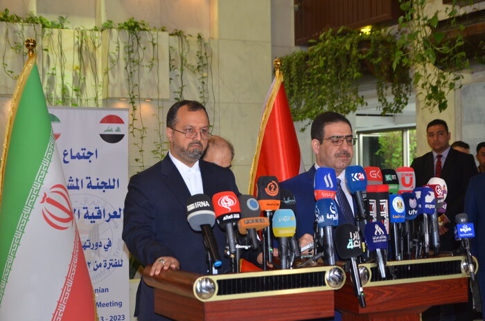 وزیر اقتصاد: تفاهم های بسیار خوبی در سفر به عراق حاصل شد 1 پایگاه خبری ججین وزیر امور اقتصادی و دارایی: تفاهمات بسیار خوب عملیاتی در سفر به عراق حاصل شد