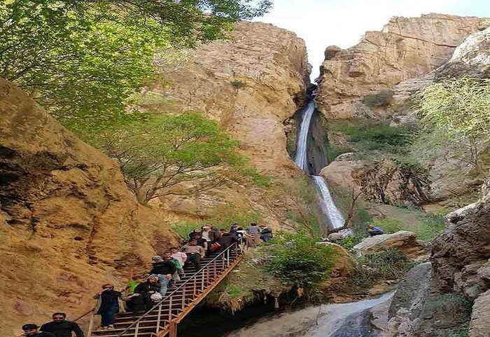 دالاهو سرزمین آب و سنگ؛ مامن آهوان و عقاب‌ها