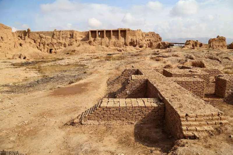 غبار فراموشی بر پیکر دومین بنای بزرگ خشتی ایران