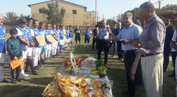 پیشکسوتان فوتبالیست گناوه یاد گذشتگان این شهر را گرامی داشتند