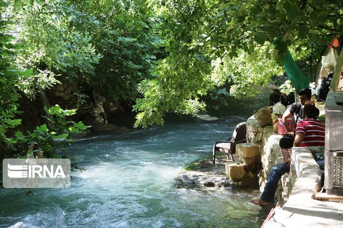 دالاهو سرزمین آب و سنگ؛ مامن آهوان و عقاب‌ها