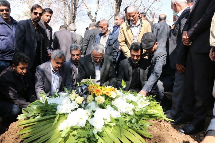 مادر سرلشکر شهید «کریم بیاتی اشکفتکی» آسمانی شد