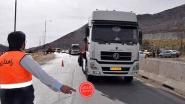 تردد وسایل نقلیه سنگین در محور مشهد - تهران محدوده استان سمنان ممنوع شد