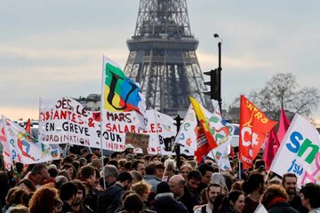 Poursuite des manifestations en France : 120 protestataires arrêtés