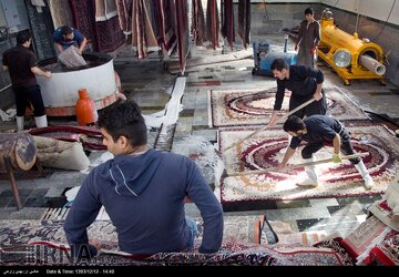 قالیشویی‌های کرمانشاه زیر ذره‌بین اداره استاندارد قرار گرفته‌اند