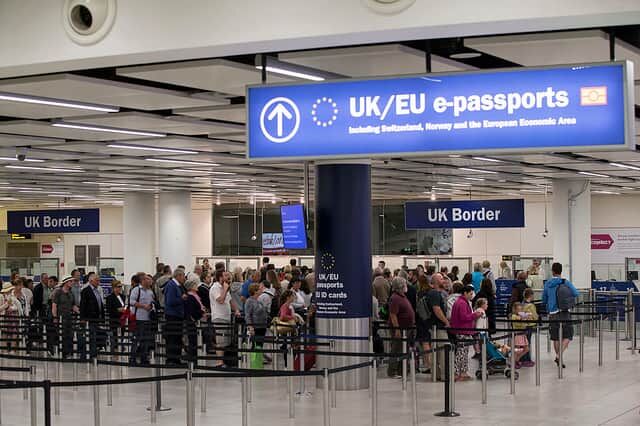 اعتصاب طولانی کارکنان اداره گذرنامه انگلیس و اخلال در مسافرت‌های تابستانی